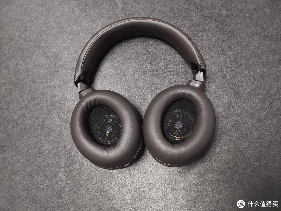 去年的松下旗舰耳机跌入千元,前方真香预警?—松下HD605N蓝牙降噪耳机