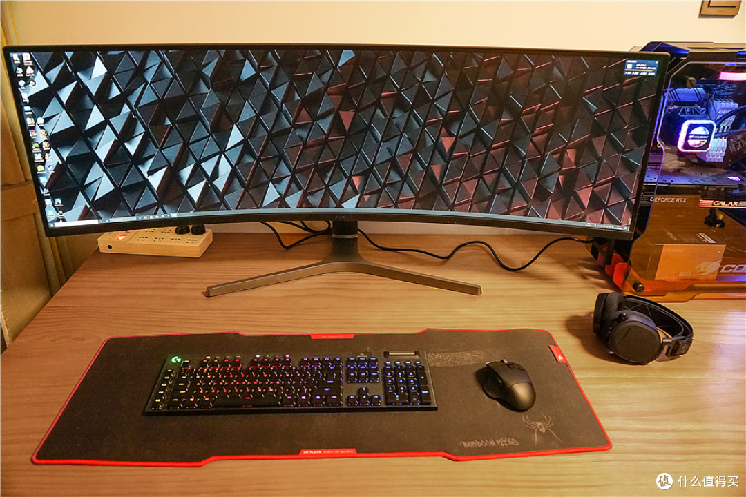 罗技G604无线鼠标，新一代MMO多侧键+240小时续航爽玩WOW怀旧服