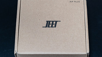 JEET Air Plus 真无线蓝牙耳机图片展示(充电盒|材质|按钮|指示灯)