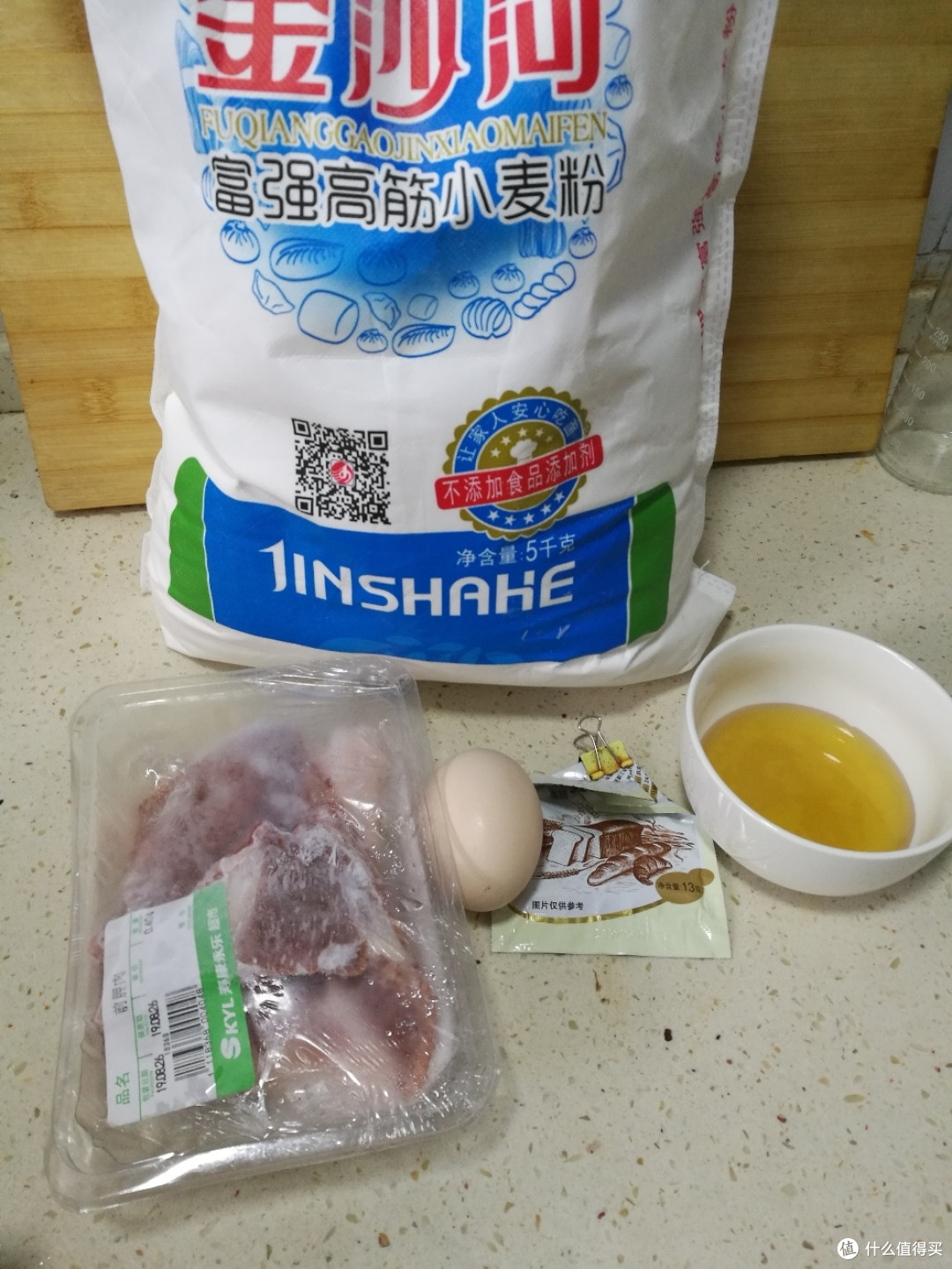 成本五块钱,六个锅盔做出来