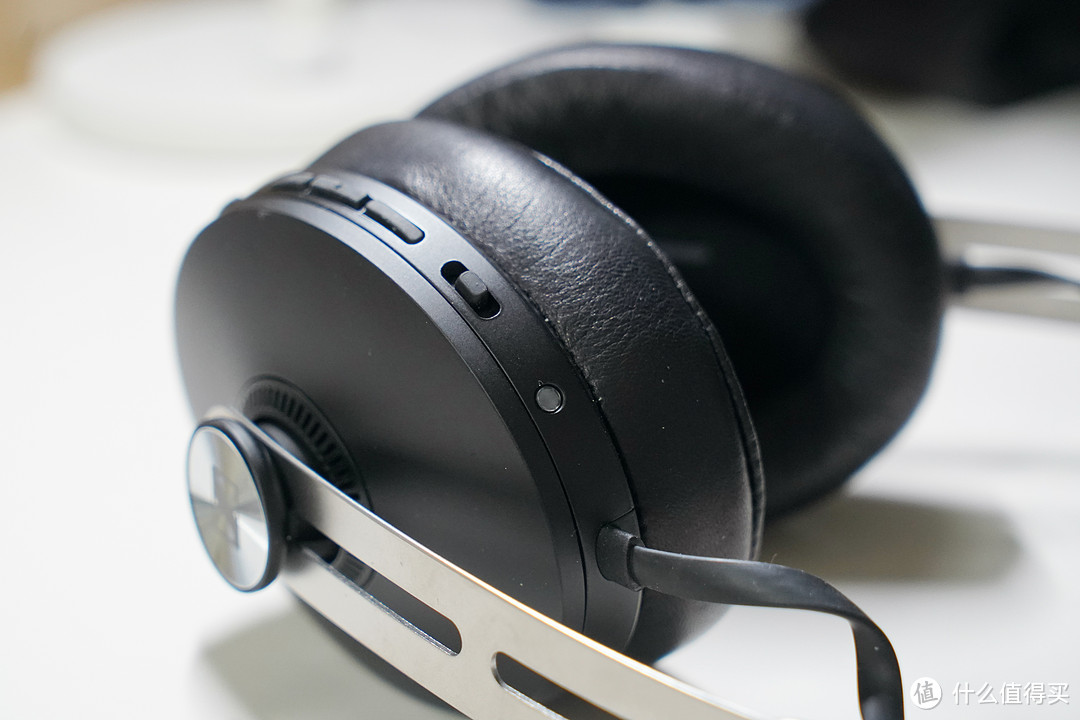 Sony和Bose,别以为你们稳了:森海塞尔 MOMENTUM Wireless 头戴降噪耳机体验