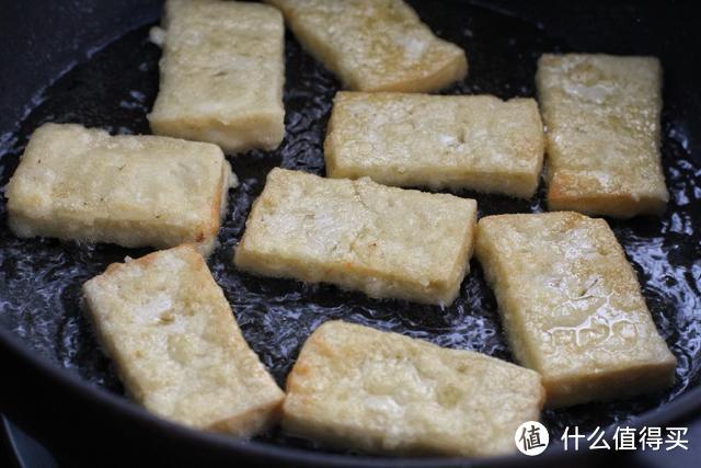 这才是豆腐最好吃的做法，色泽诱人、酸甜开胃，不试试保证你后悔