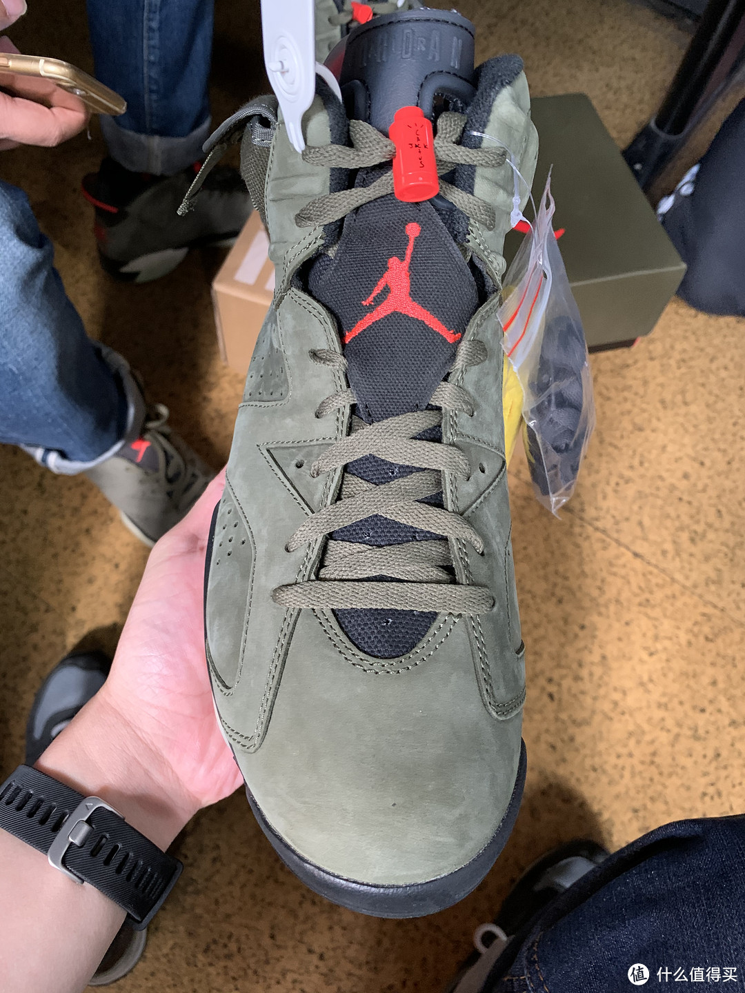 狠货来了，SNKRS上面买到的 Travis Scott x Air Jordan 6