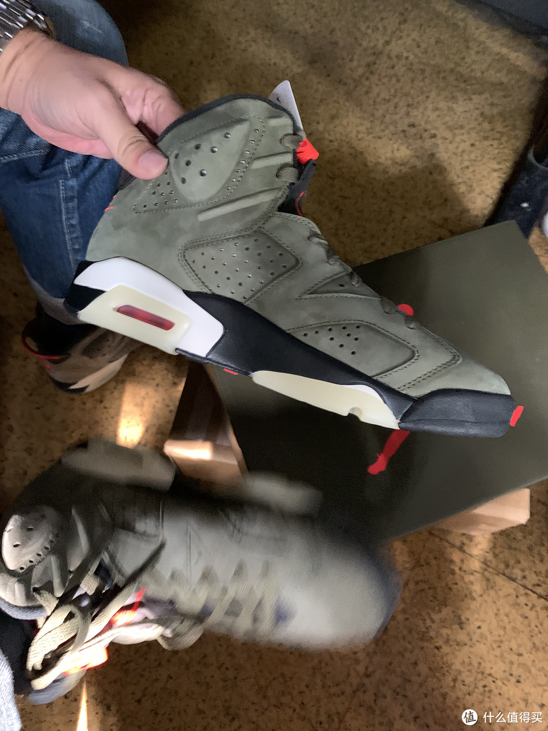 狠货来了，SNKRS上面买到的 Travis Scott x Air Jordan 6