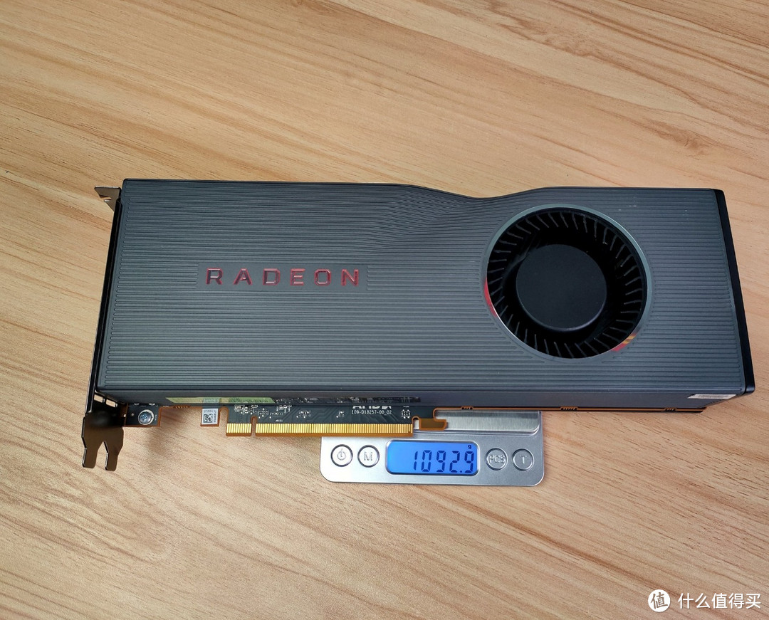 公版和*级非公有多少差距—撼讯RX 5700XT 红魔与公版RX 5700XT全方位对比测试