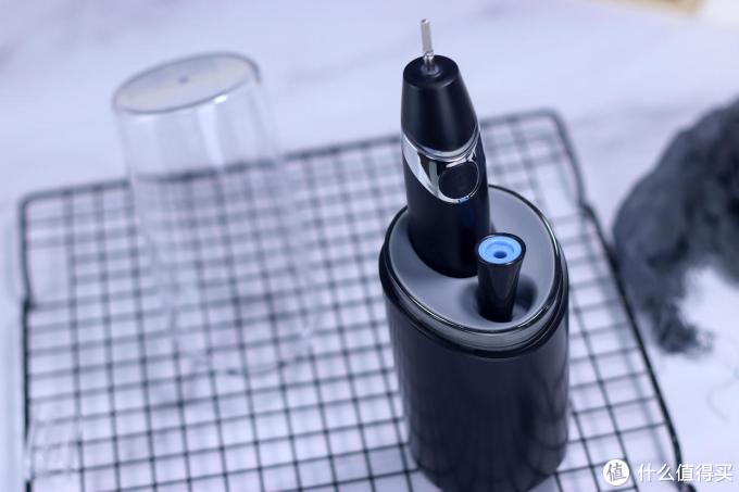 扉乐电动牙刷:自己可以紫外线杀菌,用着才安心