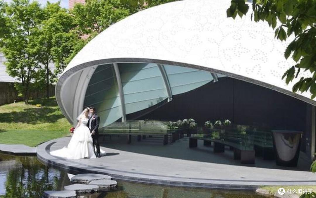 明星的梦幻婚礼离你并不遥远，日本的这些婚礼圣地美成童话