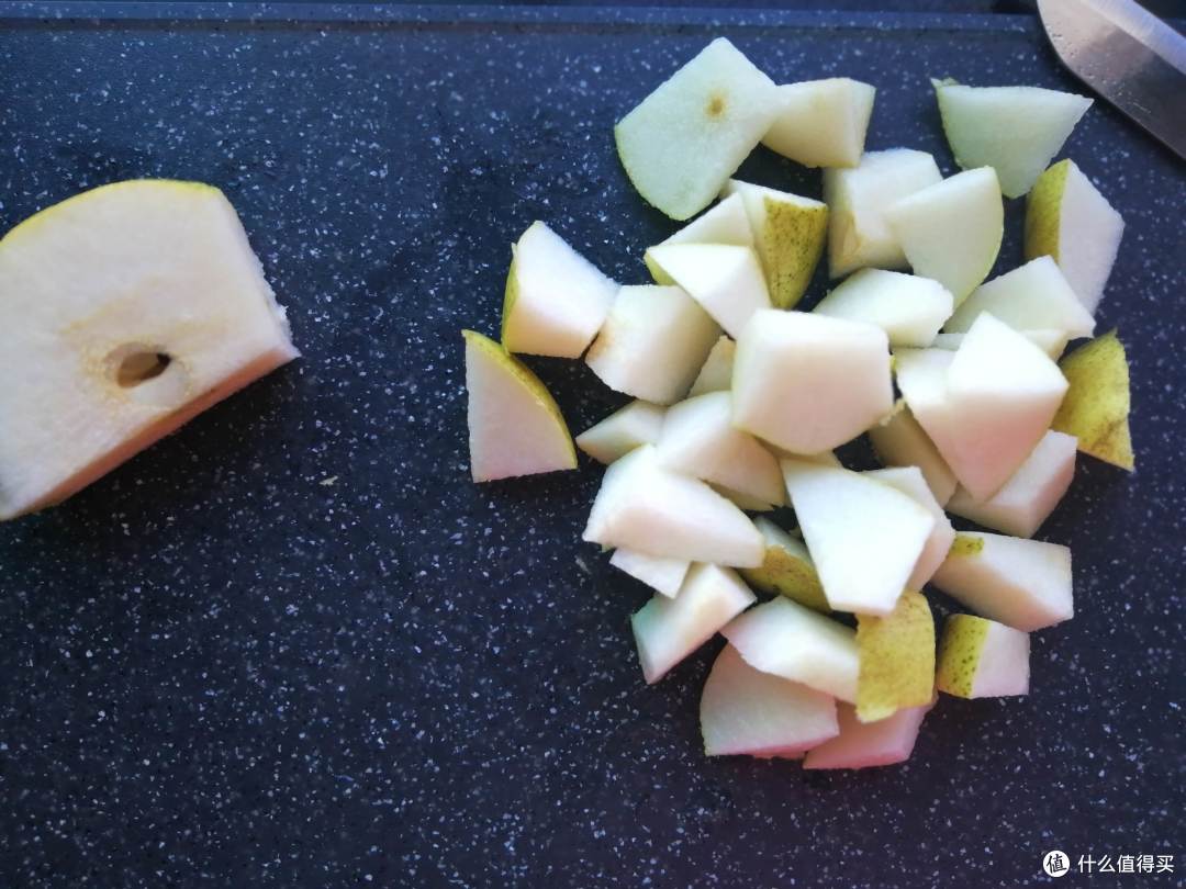 秋天干燥，孩子不爱喝水怎么办？试试这样做，清甜滋润孩子爱喝