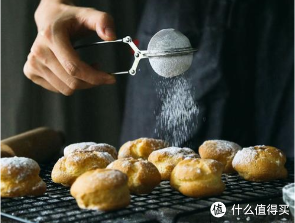 面包制作必备工具有哪些？看完这一篇，少花冤枉钱！