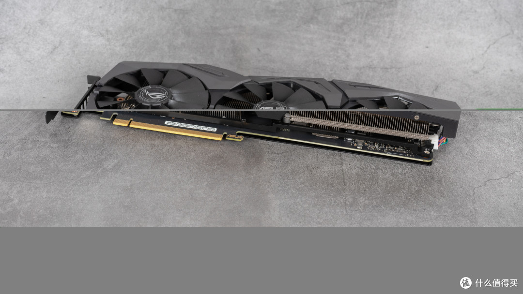 ROG Strix RTX 2060S O8G显卡试玩，光追前后对比和性能分析