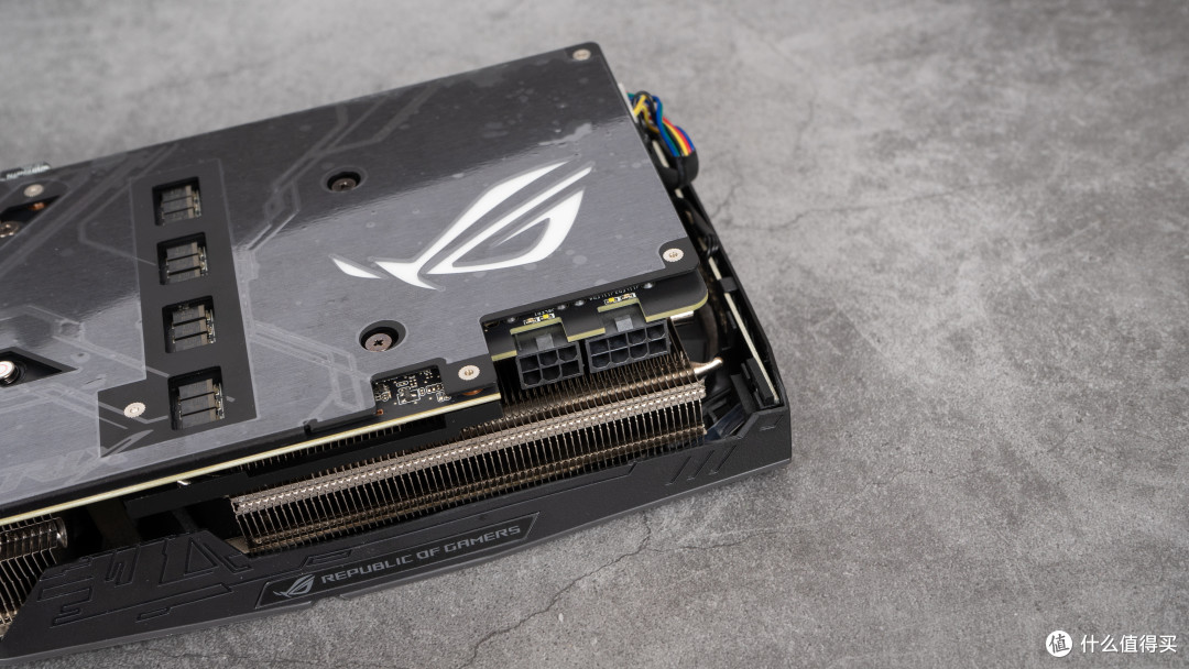 ROG Strix RTX 2060S O8G显卡试玩，光追前后对比和性能分析