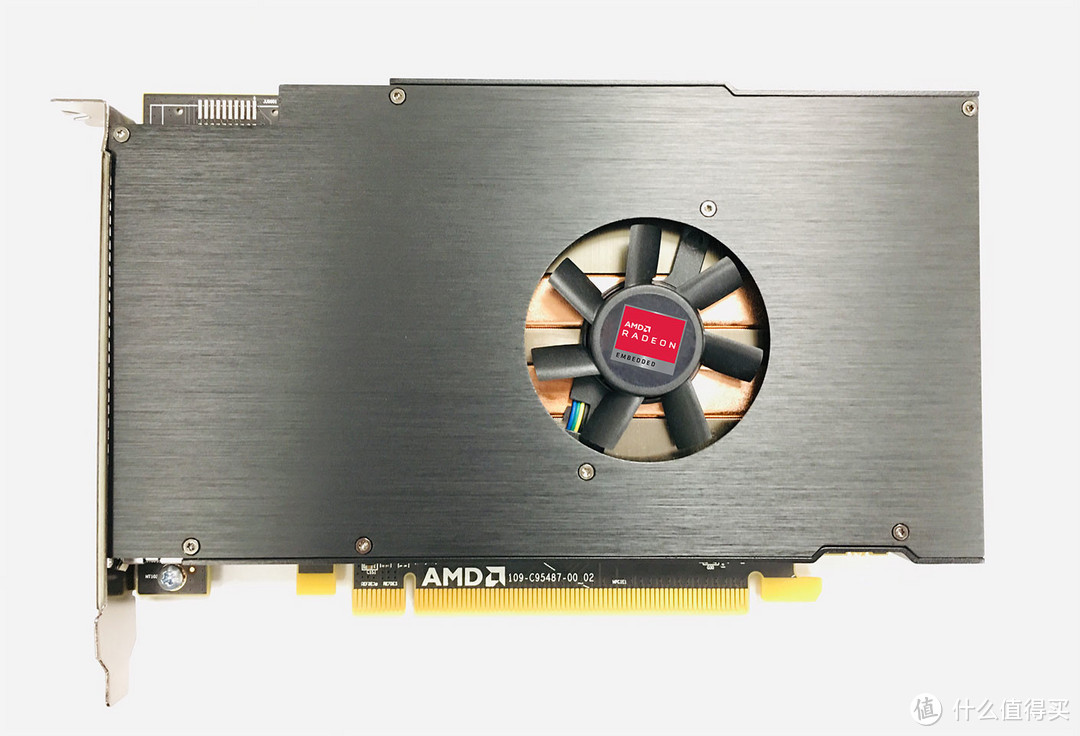 修修补补又三年：AMD 发布 Radeon E9560/E9390 嵌入式显卡