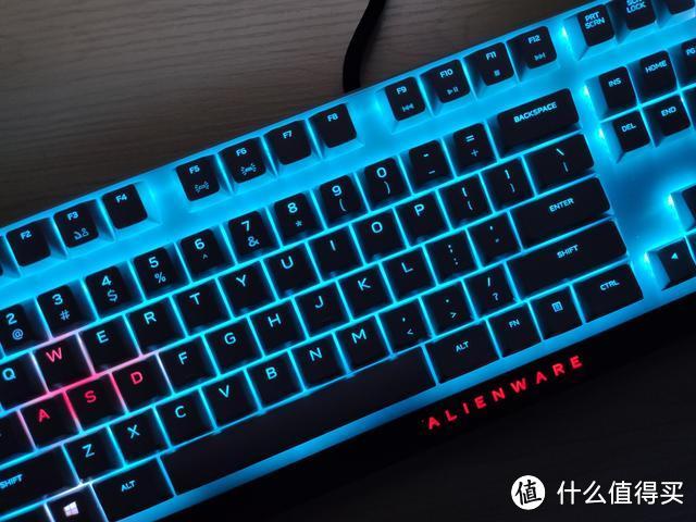 全新ALIENWARE套装体验，除了性能强大，这些设计值得称赞