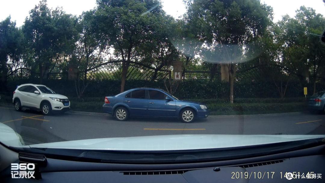 新品尝鲜,入门之选—360 M310前后双录行车记录仪开箱简评