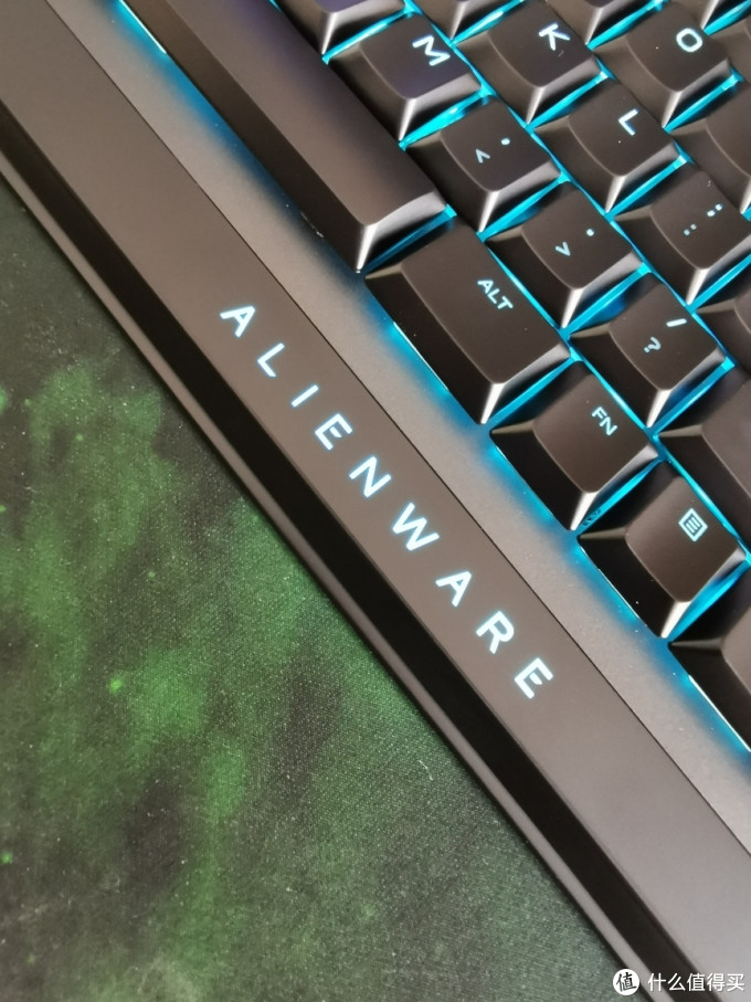 聊聊新款外星人键盘AW510K怎么样?CHERRY MX矮红轴使用感受