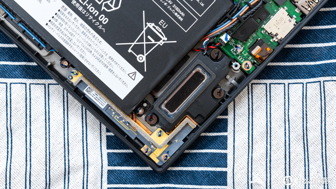 ThinkPad X1 Carbon 2019评测:年度旗舰商务本,黑FUN礼购特惠多