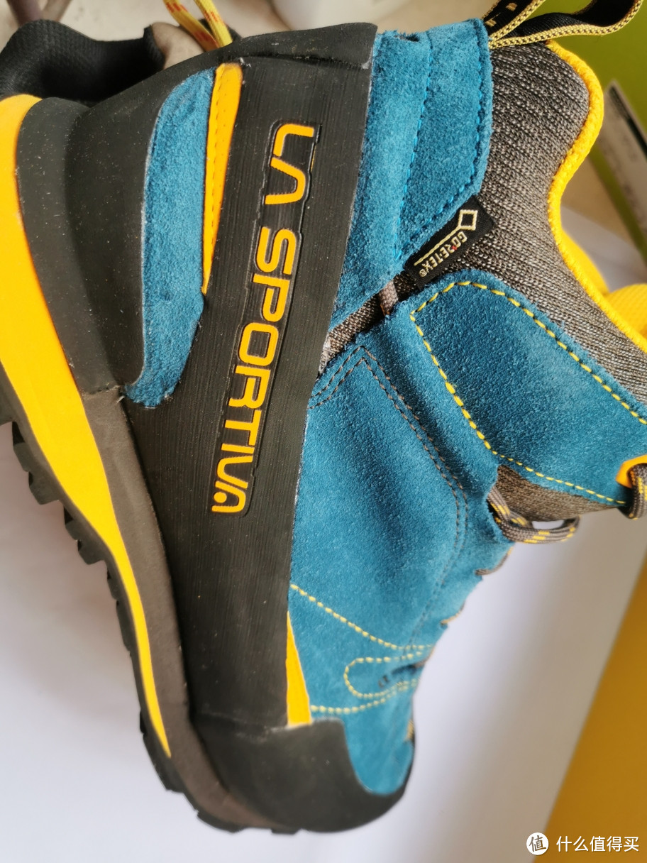 la sportiva 轻量减震防水透气登山鞋 巨石 测评