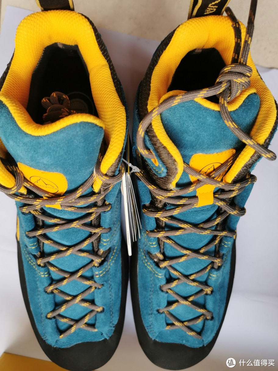 la sportiva 轻量减震防水透气登山鞋 巨石 测评