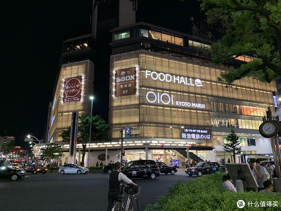 京都河原町夜景，挺漂亮的，不过和大城市夜景也差不多