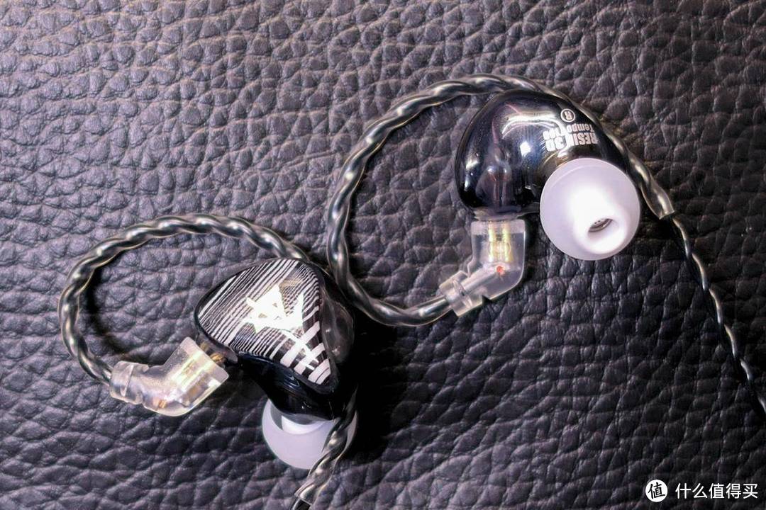 明星定制般的耳机体验——专属潮流耳机徕声T100轻体验