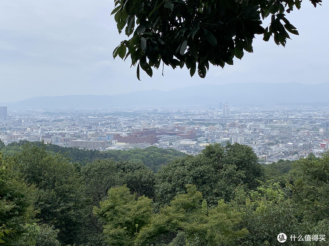 半山远眺，到这里没有体力的可以下山了