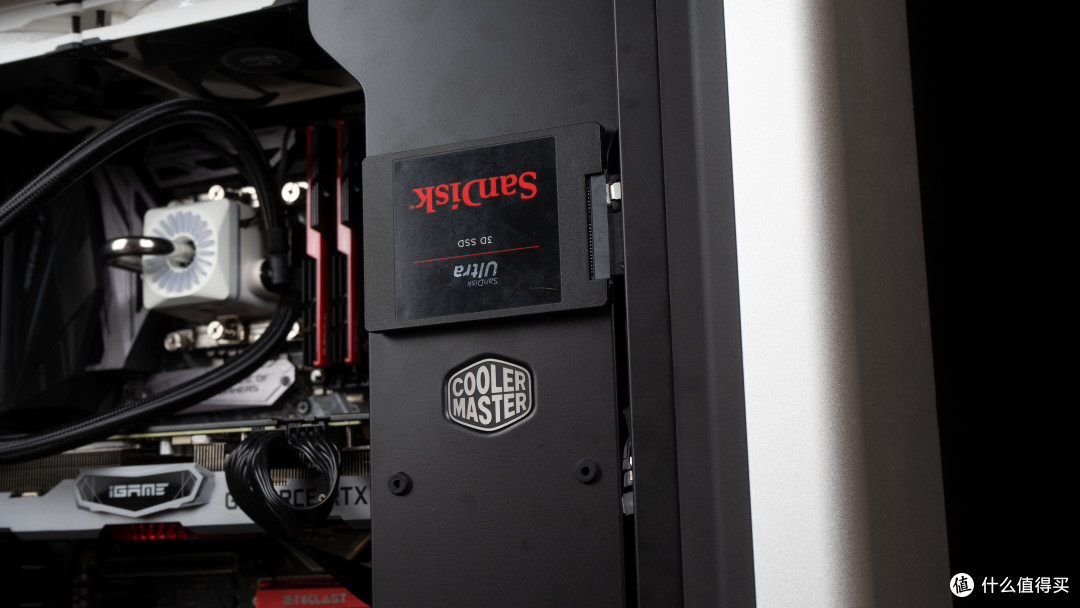 i9-9900KF+M10H+iGAME RTX 2080S装机,实测SL600M垂直风道