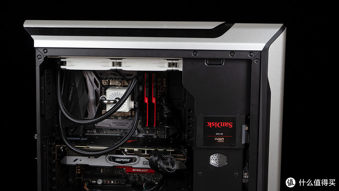 i9-9900KF+M10H+iGAME RTX 2080S装机,实测SL600M垂直风道