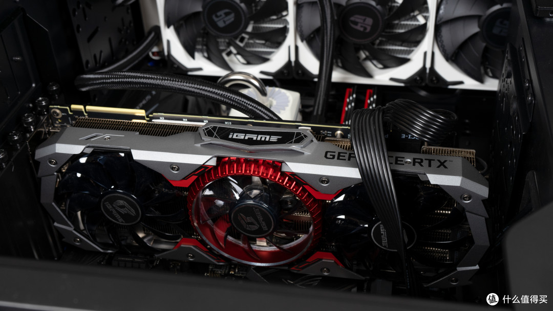 i9-9900KF+M10H+iGAME RTX 2080S装机,实测SL600M垂直风道
