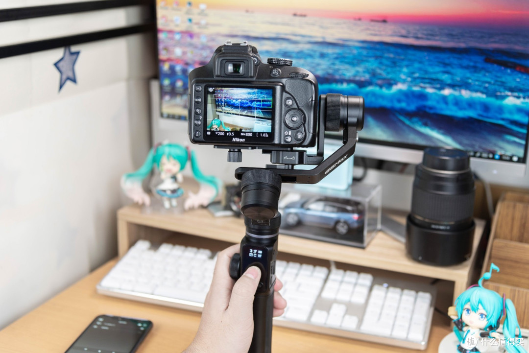 首发飞宇G6 Max稳定器评测,单手可操作性更加符合年轻人Vlog时代