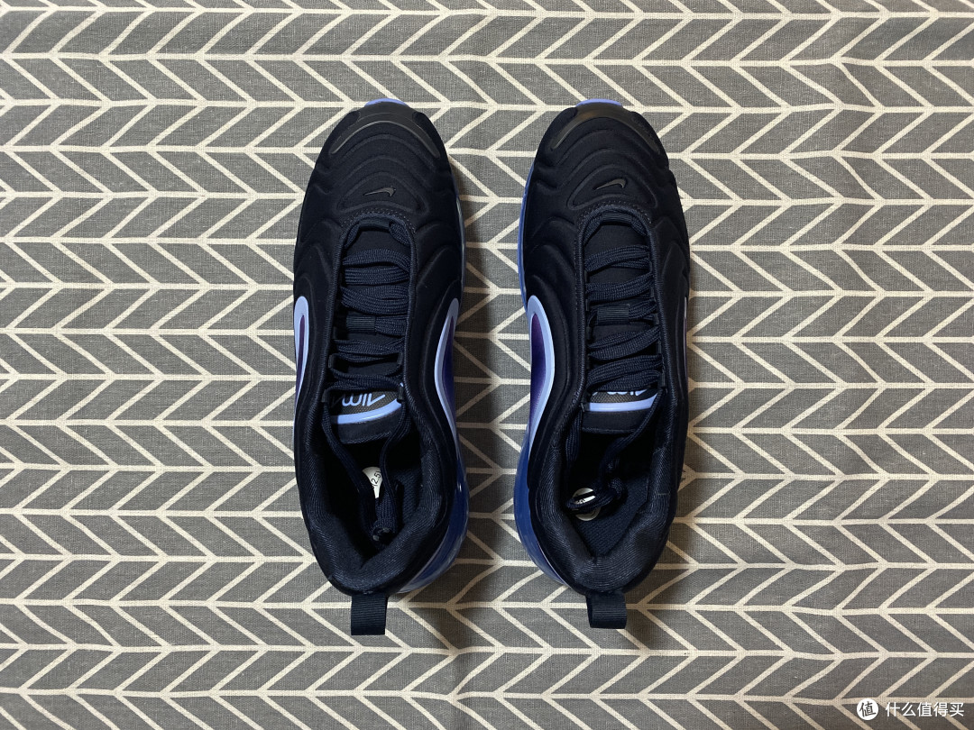 Nike Air Max 720气垫鞋