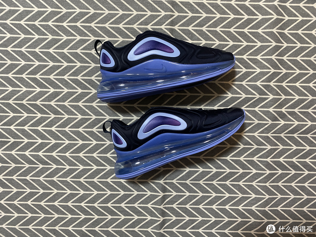 Nike Air Max 720气垫鞋