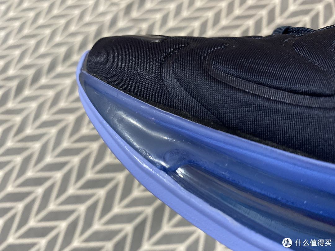 Nike Air Max 720气垫鞋