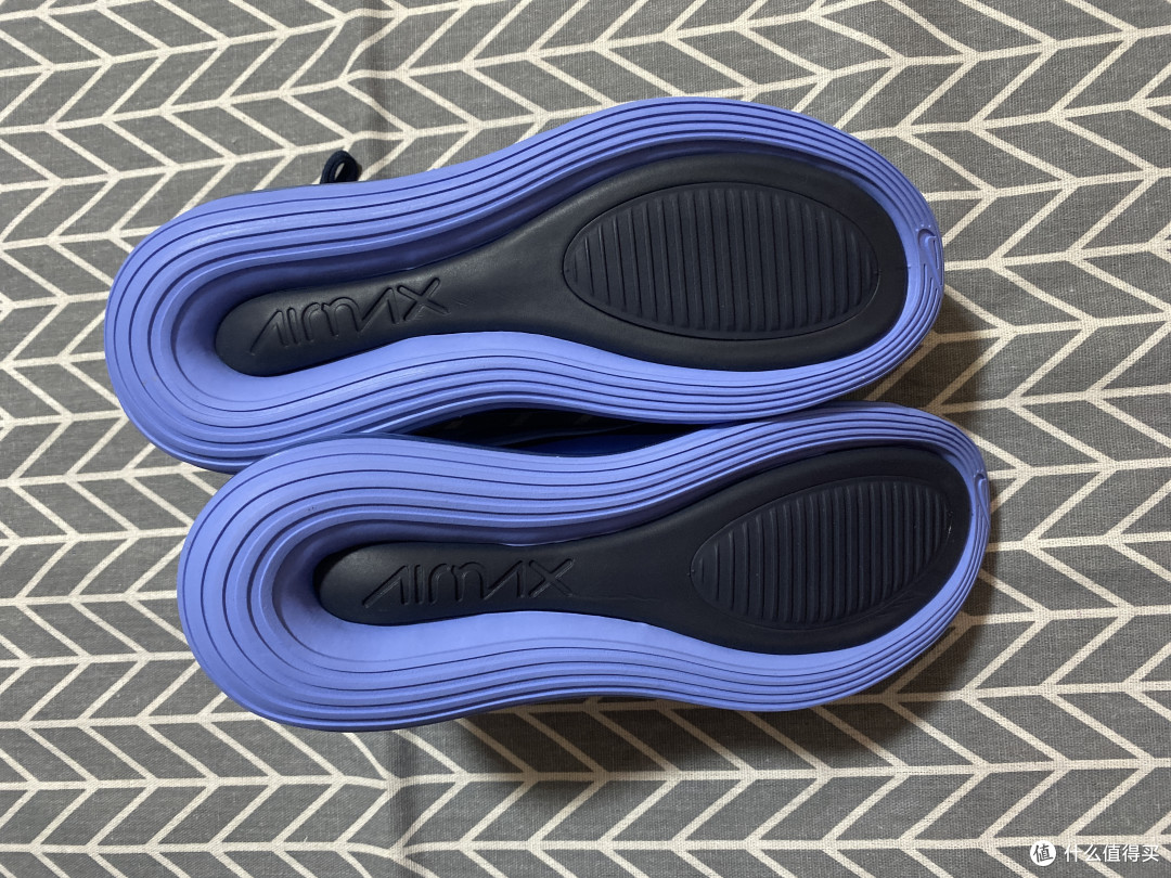 Nike Air Max 720气垫鞋