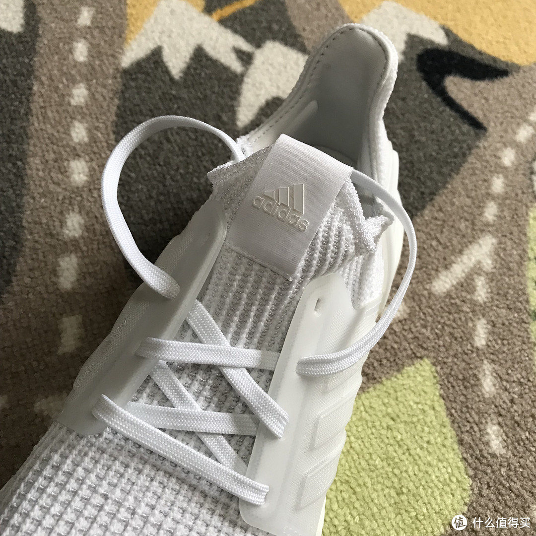 重型坦克！Adidas UltraBoost 19休闲鞋