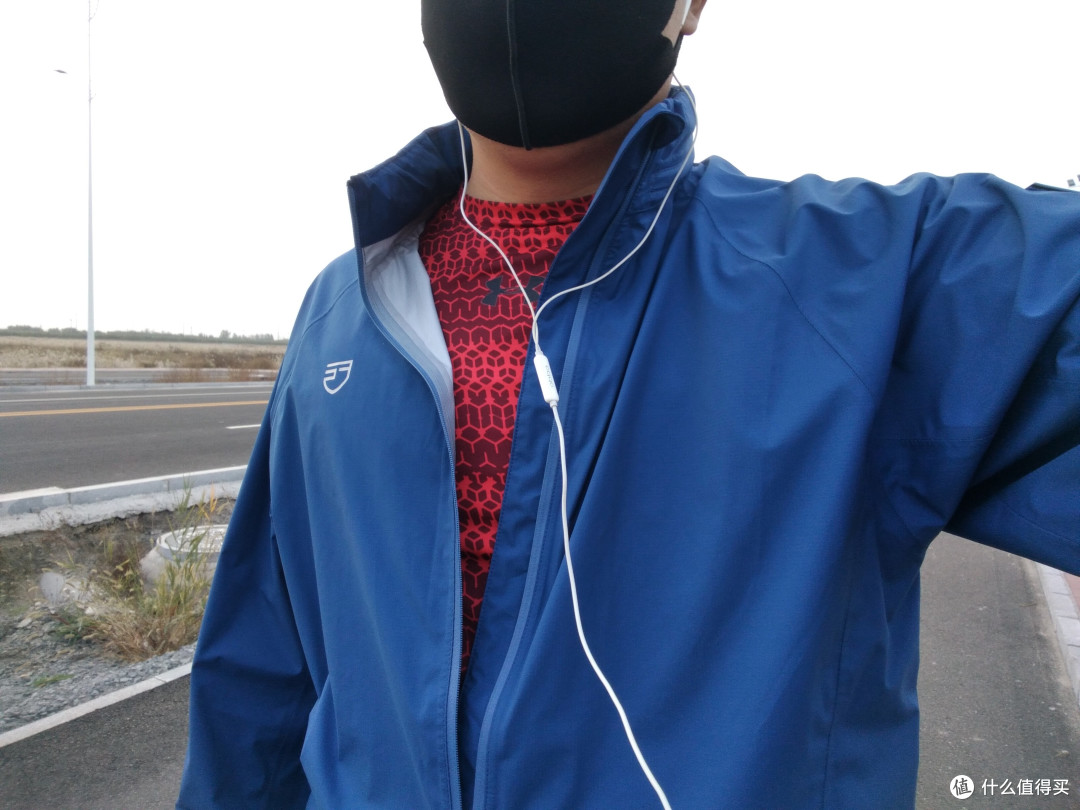 深秋遇见一抹蔚蓝——自由兵猎隼战术冲锋衣体验