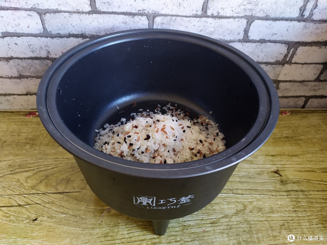 我家做米饭的时候,往锅里扔点它,比白米饭好吃百倍,顿顿吃到撑