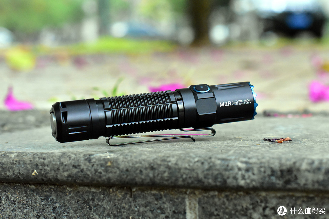 OLIGHT M2R PRO磁吸直充21700小直手电开箱