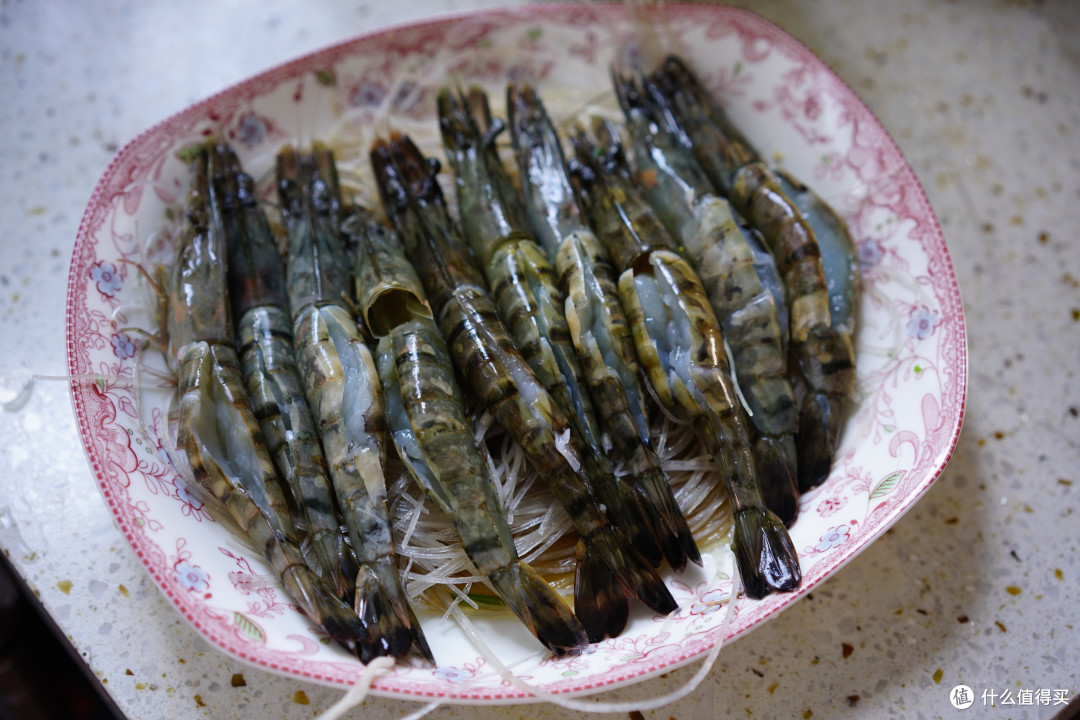 买了蒸烤箱不会用？这些简易蒸烤美食，让你餐桌不重样！附凯度R8蒸烤箱测评