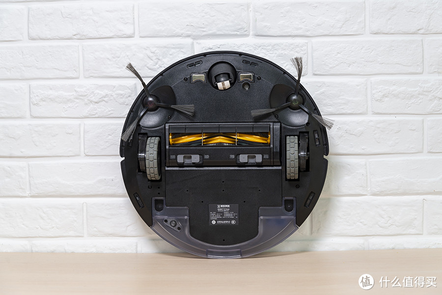 价格贵的扫地机值不值得买？iRobot Roomba i7、石头T6、科沃斯T5对比横评