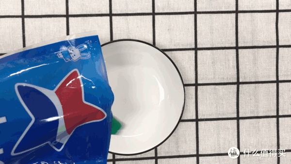 糖果倒出图