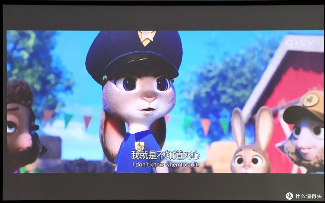 智慧家庭影院的越级，坚果J9 投影仪深度体验
