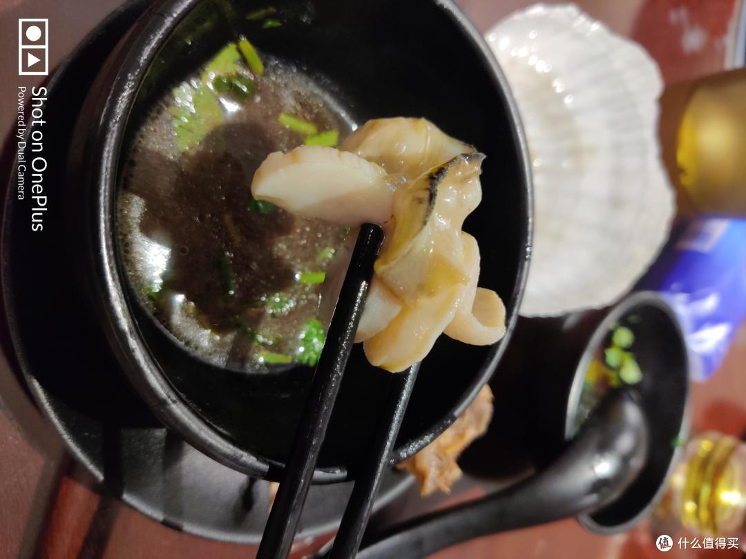 靓鸡配香浓花胶汤，满口鲜味价格不贵
