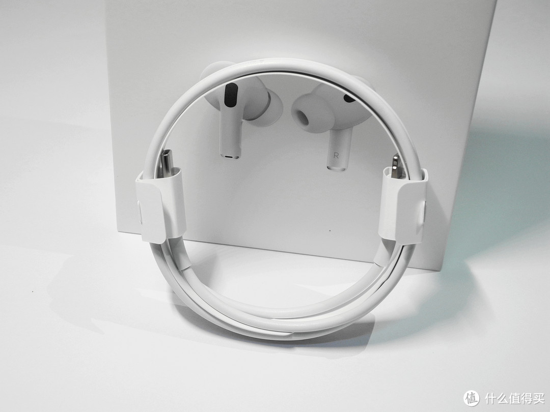 手里的AirPods 2突然就不香了？AirPods Pro到底值得入手么？