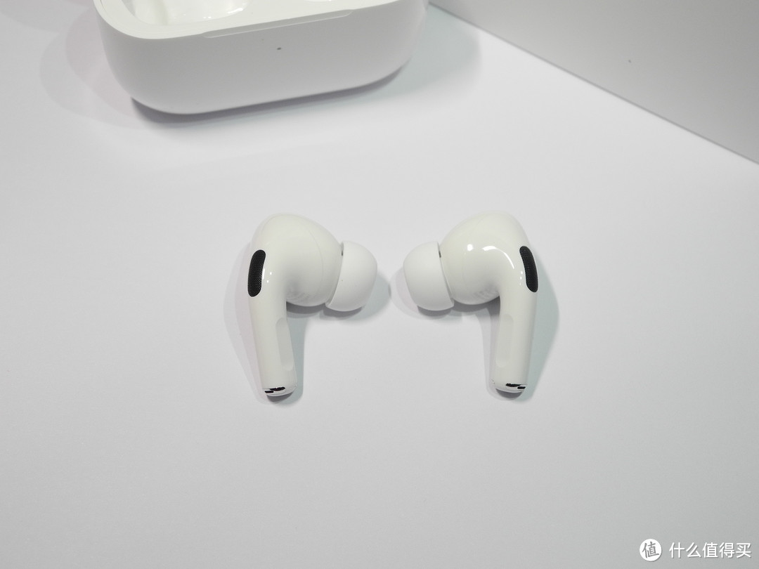 手里的AirPods 2突然就不香了？AirPods Pro到底值得入手么？