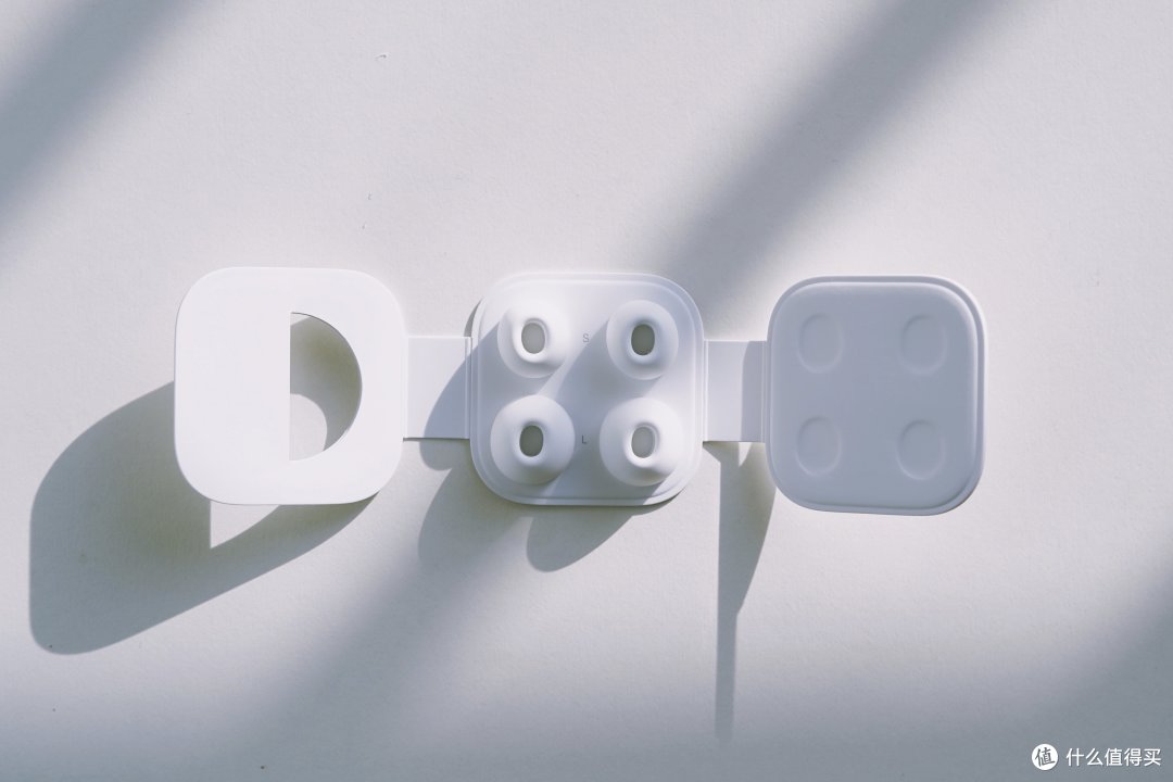 交到一个败家男朋友是什么体验?半年内买的第三个AirPods Pro耳机晒单