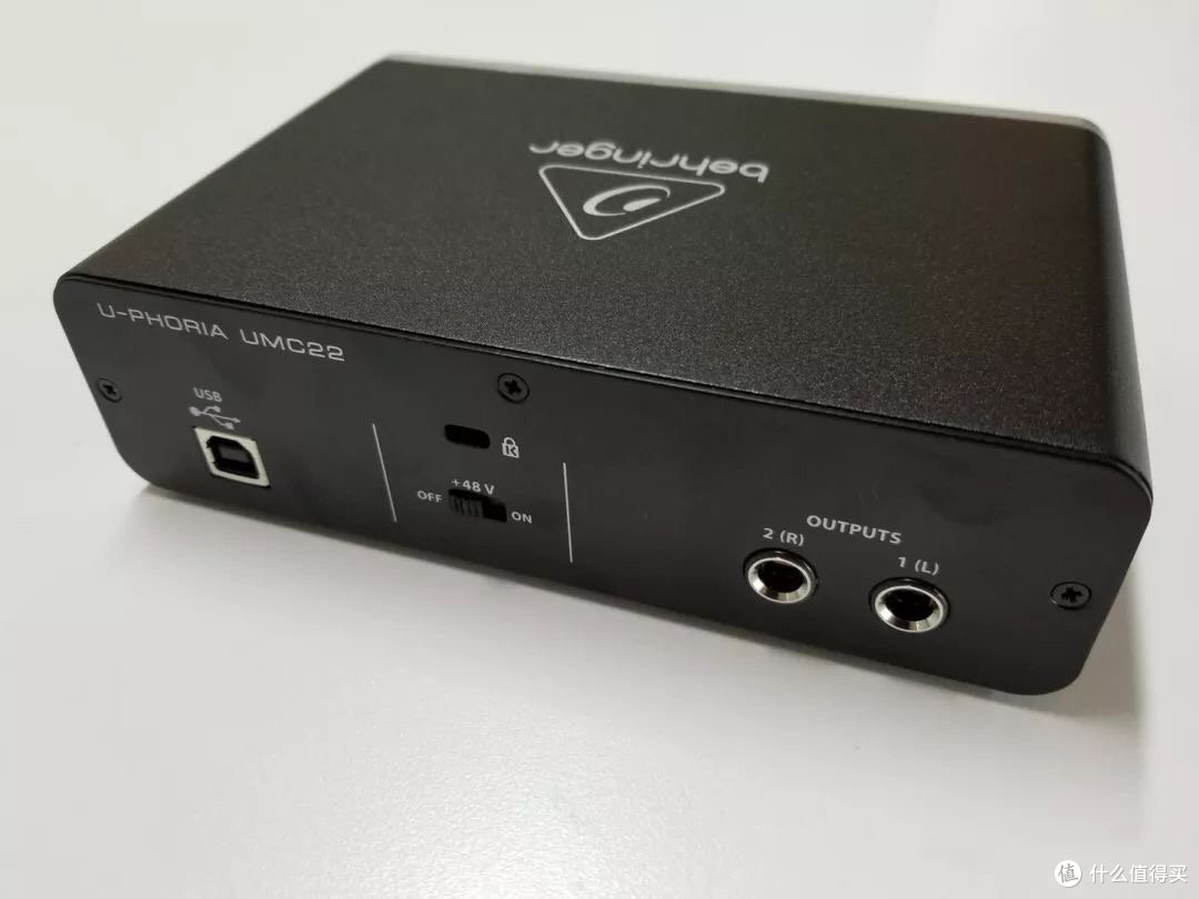 三百元的MIDAS能用吗——百灵达UMC22开箱简评