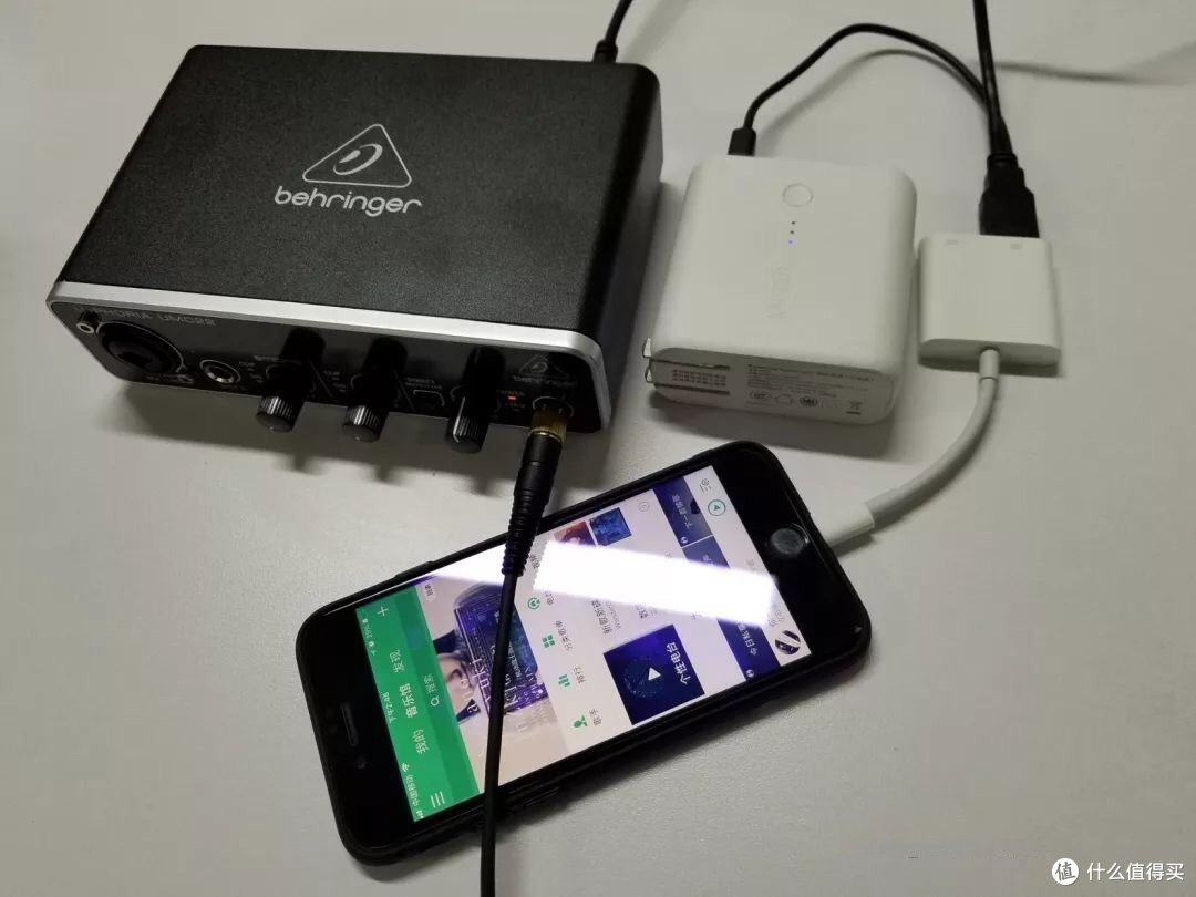 三百元的MIDAS能用吗——百灵达UMC22开箱简评