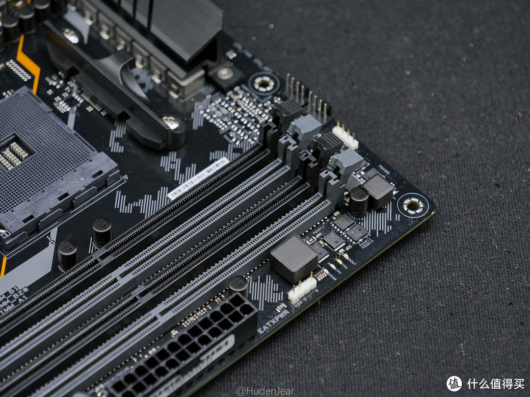 华硕新一代良心主板：ASUS X570 TUF Gaming主板随性开箱