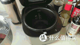 终归是为了让大家吃上一碗健康的米饭-美的低糖电饭煲！