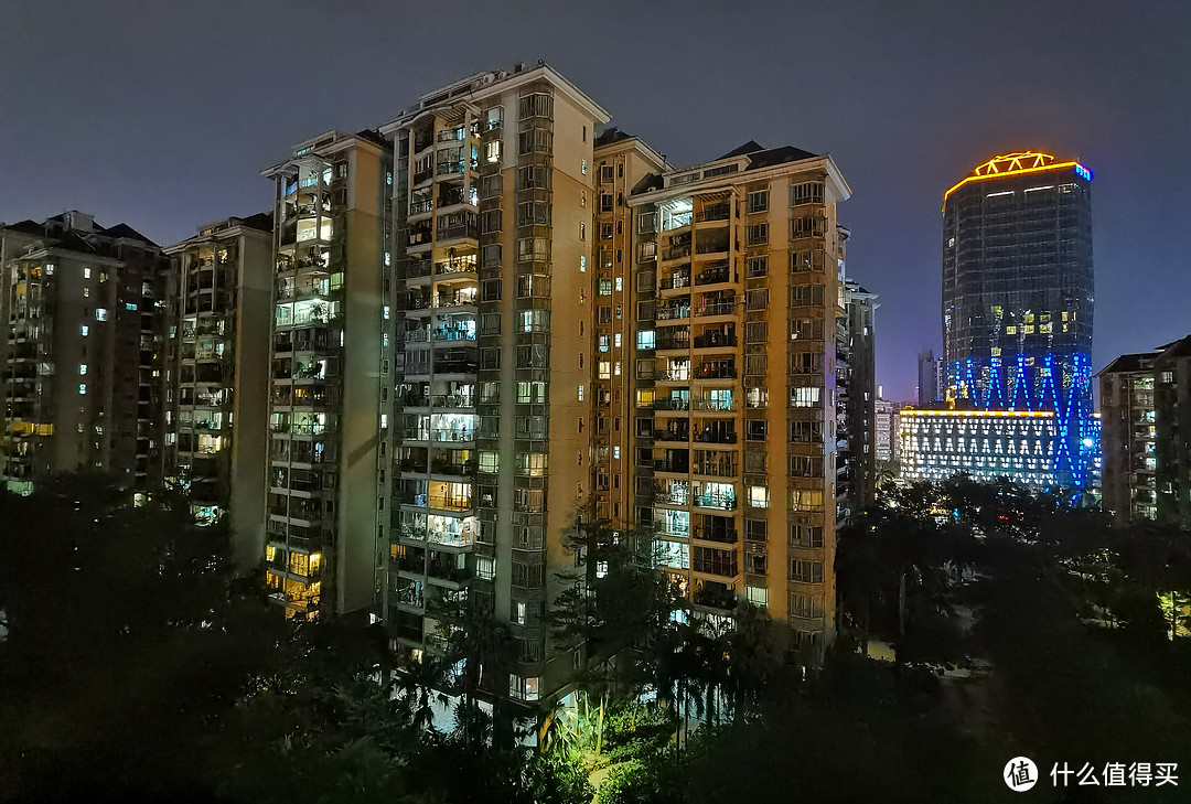 Mate30Pro广角夜景，画质极高